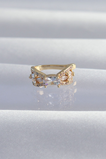 Pirinç Gold Renk Zirkon Taş Kaplama Earcuff Küpe Pirinç Gold Renk Zirkon Taş Kaplama Earcuff Küpe