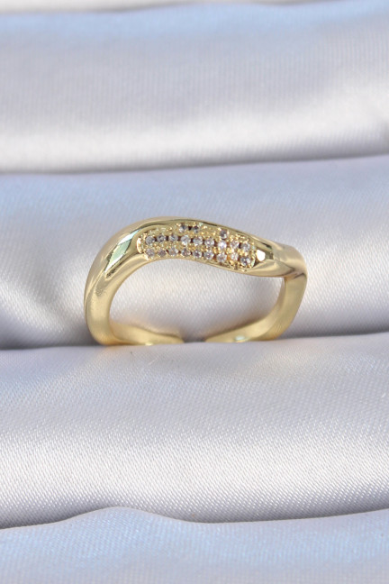 Pirinç Gold Renk Zirkon Taşlı Kadın Yüzük Pirinç Gold Renk Zirkon Taşlı Kadın Yüzük