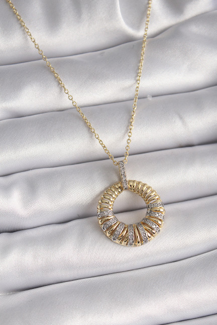 316L Çelik Gold Renk Zincir Gümüş Zirkon Taşlı Daire Model Kadın Kolye 316L Çelik Gold Renk Zincir Gümüş Zirkon Taşlı Daire Model Kadın Kolye
