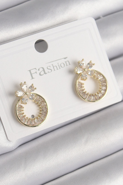 Pirinç Gold Renk Zirkon Taşlı Halka Model Çiçek Figür Kadın Küpe Pirinç Gold Renk Zirkon Taşlı Halka Model Çiçek Figür Kadın Küpe