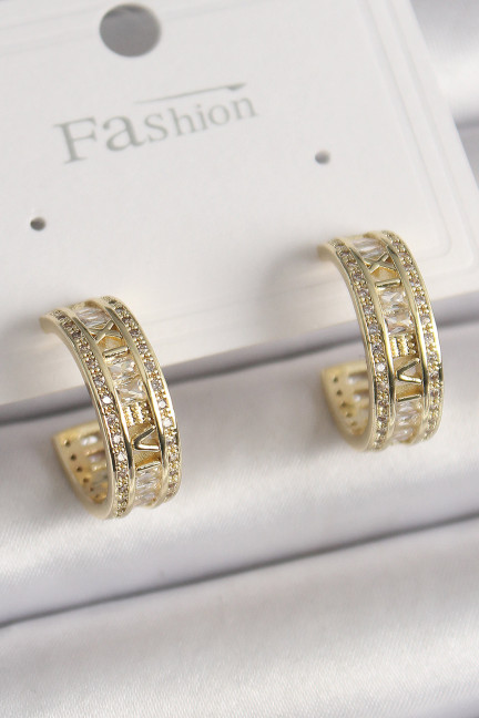 Pirinç Gold Renk Zirkon Taşlı İşleme Detay Halka Model Kadın Küpe Pirinç Gold Renk Zirkon Taşlı İşleme Detay Halka Model Kadın Küpe