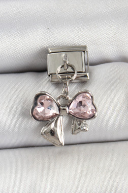 316L Çelik Gümüş Renk Pembe Fiyonk Model Nomination Charm