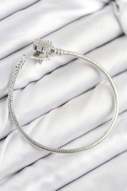 Pirinç Charm Zirkon Taşlı Yıldız Model Gümüş Renk Kadın Bileklik