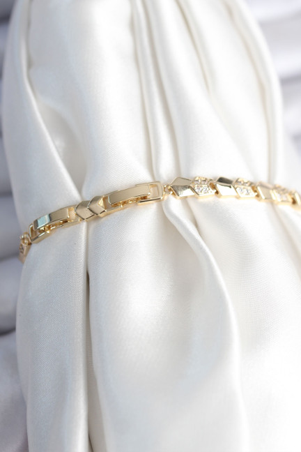 Pirinç Gold Renk Zirkon Taşlı Balık Sırtı Model Kadın Bileklik Pirinç Gold Renk Zirkon Taşlı Balık Sırtı Model Kadın Bileklik