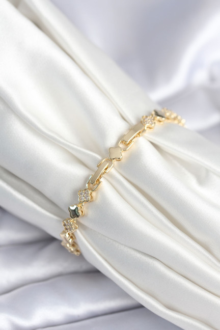 Pirinç Gold Renk Zirkon Taşlı Yonca Model Kadın Bileklik Pirinç Gold Renk Zirkon Taşlı Yonca Model Kadın Bileklik