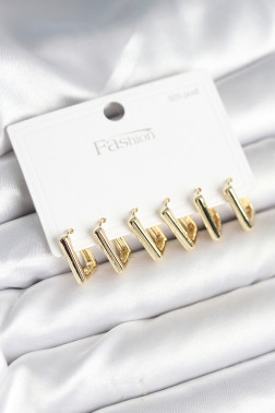 Gold Renk Kare Model Pirinç 925 Ayar Gümüş Çivili Kadın Küpe Seti