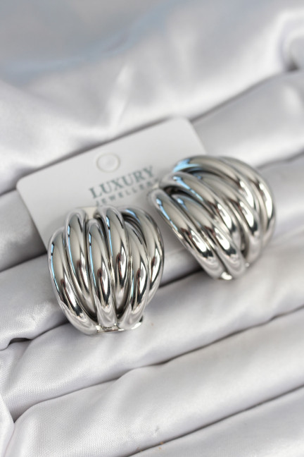 Pirinç Gümüş Renk Vintage Kadın Küpe Pirinç Gümüş Renk Vintage Kadın Küpe