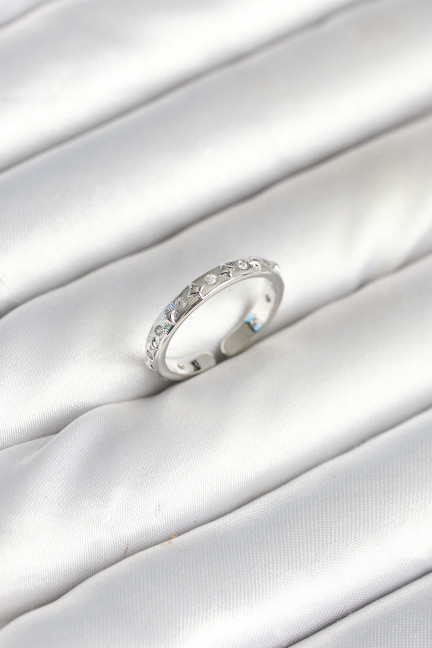 Pirinç Gümüş Renk Zirkon Taşlı Kadın Yüzük