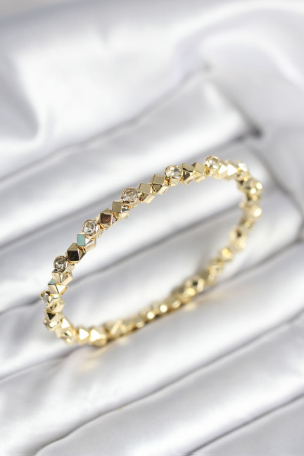 Zirkon Taşlı Küp Şerit Model Pirinç Gold Renk Kadın Bileklik Zirkon Taşlı Küp Şerit Model Pirinç Gold Renk Kadın Bileklik