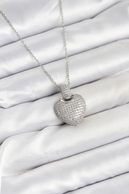 316L Çelik Zincir Gümüş Renk Zirkon Taşlı Kalpli Kadın Kolye 316L Çelik Zincir Gümüş Renk Zirkon Taşlı Kalpli Kadın Kolye