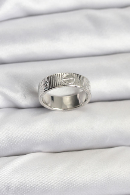 Gümüş Renk Model Kadın Yüzük