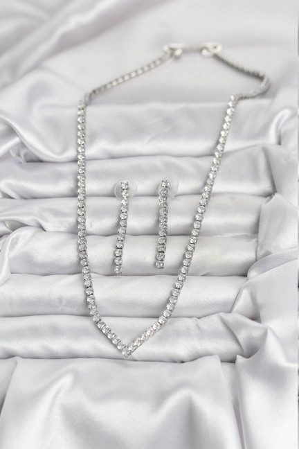 Gümüş Renk Zirkon Taşlı Kadın Kolye Küpe Seti