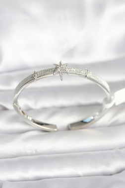 Pirinç Gümüş Renk Kutup Yıldızı Model Kadın Kelepçe Bileklik